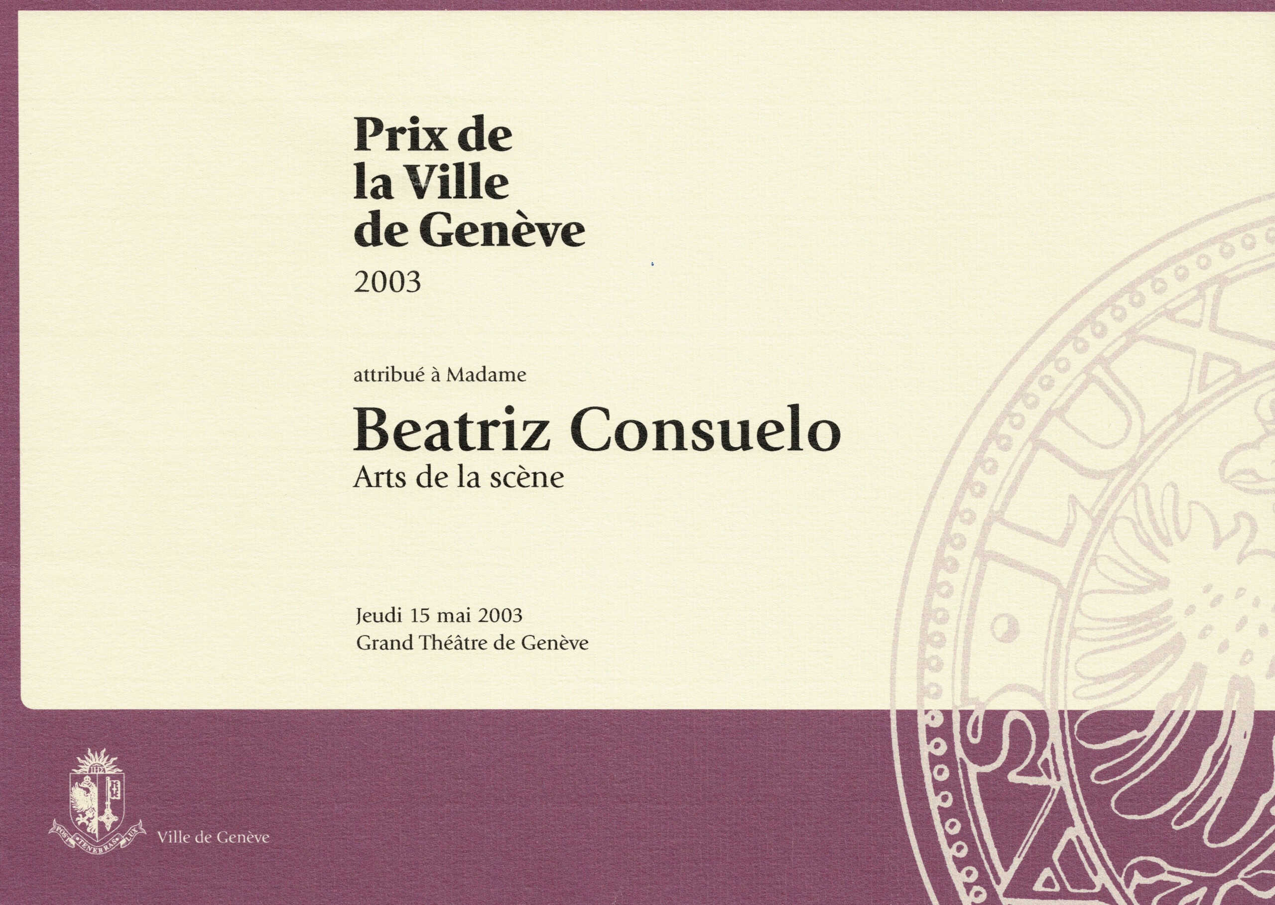 Beatriz Consuelo reçoit le Prix de la Ville de Genève. 2003 Fondation SAPA, Fonds Beatriz Consuelo. A-2000-AR/025