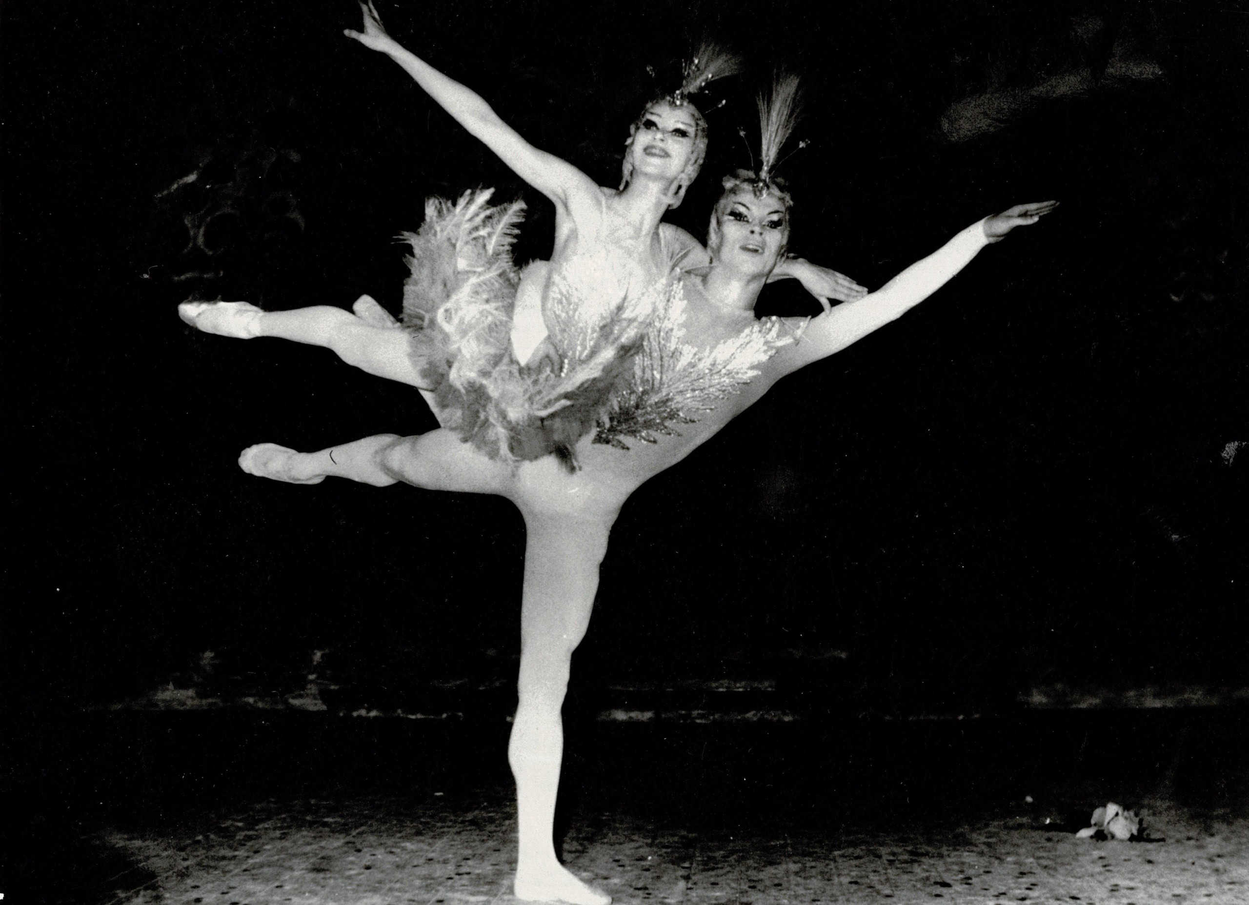 Beatriz Consuelo et Rudolph Nureev dans « L’Oiseau bleu », 1962. Photo : Michel Petit [?] Fondation SAPA, Fonds Beatriz Consuelo. A-2000-FO/030